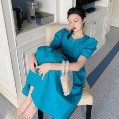 2021新款法式小众设计高级感收腰显瘦气质泡泡袖黑色连衣裙子女夏